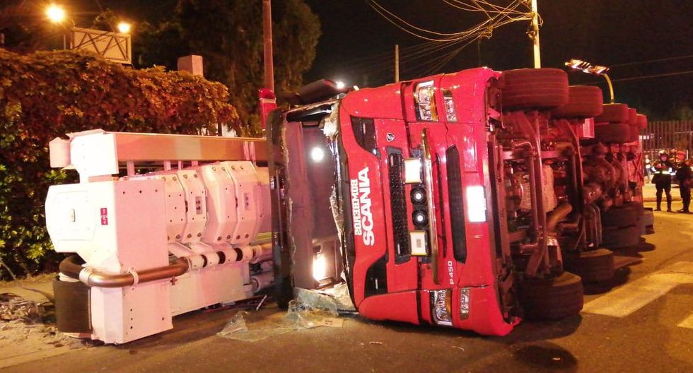 Bomberos: La máquina de S/9,4 mlls. que nunca llegó a su primer incendio
