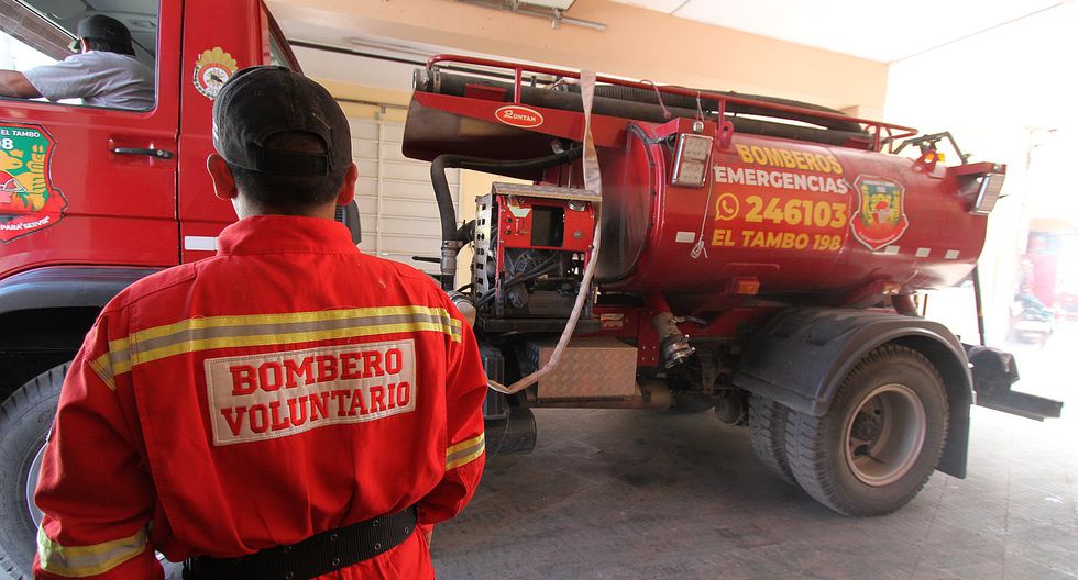 Otorgan seguro privado y gratuito a Cuerpo General de Bomberos Voluntarios del Perú