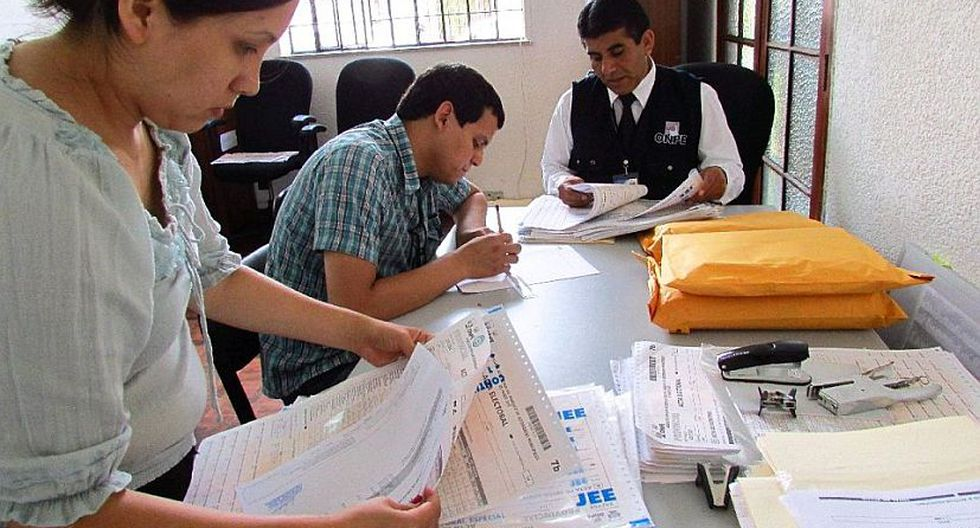 Jurados Electorales Especiales resolvieron 4,768 actas observadas