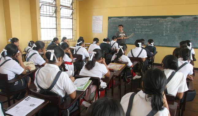 Desde este lunes publican vacantes para traslado de colegios privados a públicos