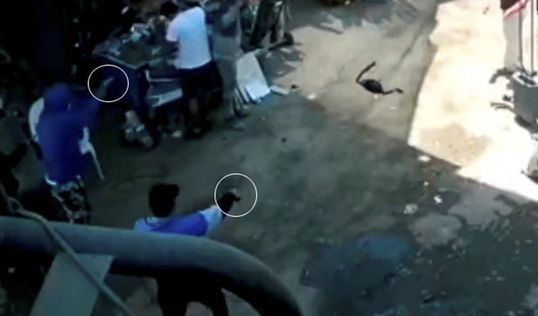 En menos de 2 minutos asaltan ferretería en La Libertad