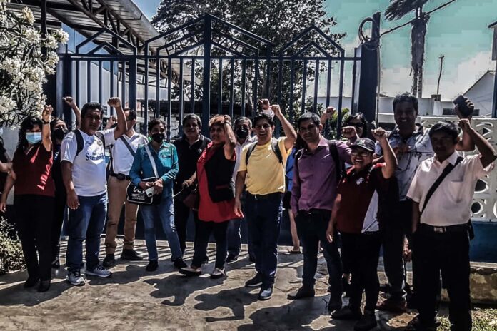 Ugel Pacasmayo no paga sueldo ni gratificaciones de diciembre a docentes Ugel Pacasmayo no paga sueldo ni gratificaciones de diciembre a docentes