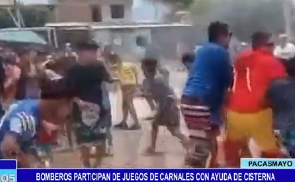 Guadalupe: bomberos participan de juegos de carnavales con ayuda de cisterna