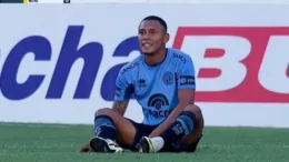 Confundieron su nacionalidad y lo llamaron ‘chileno’ en pleno partido Confundieron su nacionalidad y lo llamaron ‘chileno’ en pleno partido