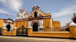Dos Siglos Educando: Celebrando el Bicentenario de la Universidad Nacional de Trujillo con Cultura y Academia