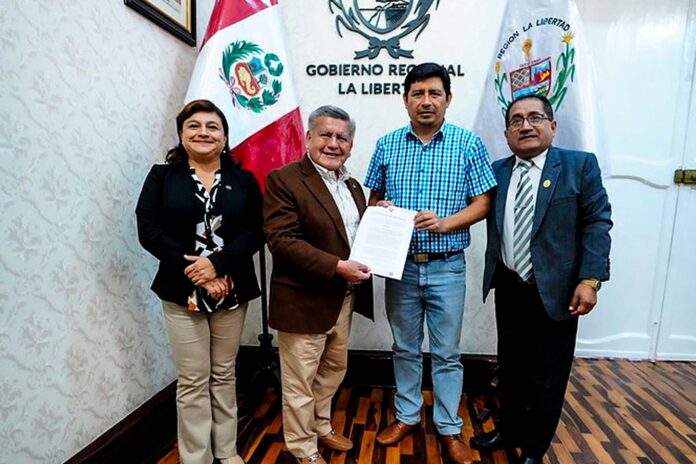 Julio Contreras Quipán: Nuevo Director de la Red de Salud Trujillo