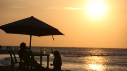 Sol y playa para Fiestas Patrias