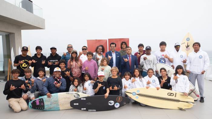 Jóvenes Talentos del Surf en CAR Punta Rocas