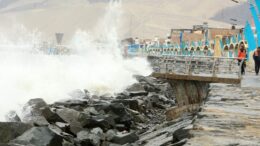 Cierran puertos por oleajes intensos