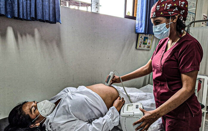 Menor tasa de mortalidad materna en La Libertad 2025