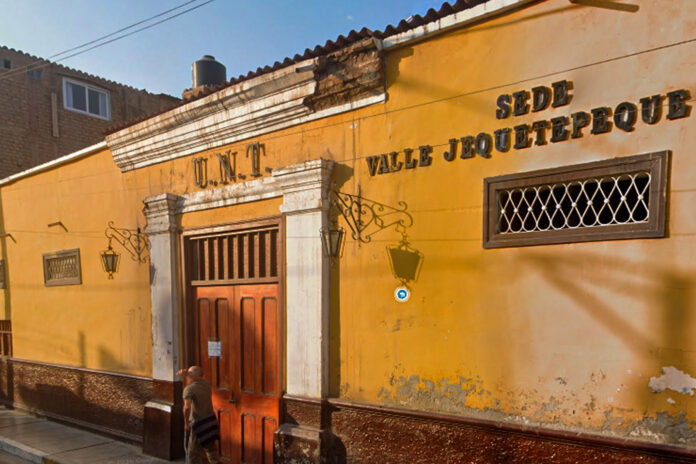 Deterioro Casona UNT Guadalupe